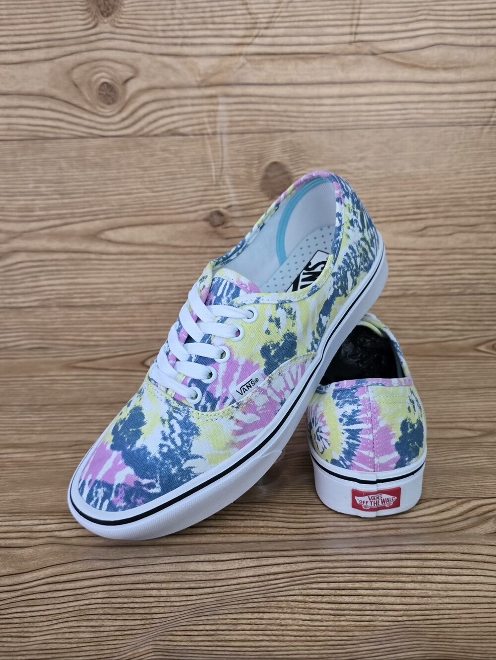 VANS ComfyCush Authentic Tie-Dye Orchid Low Sneaker